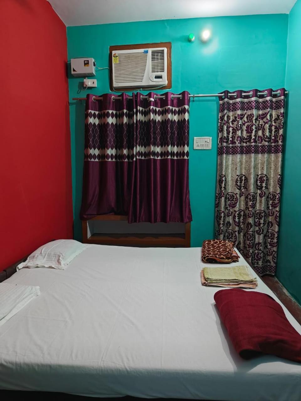 Vishnu Rest House 바라나시 외부 사진